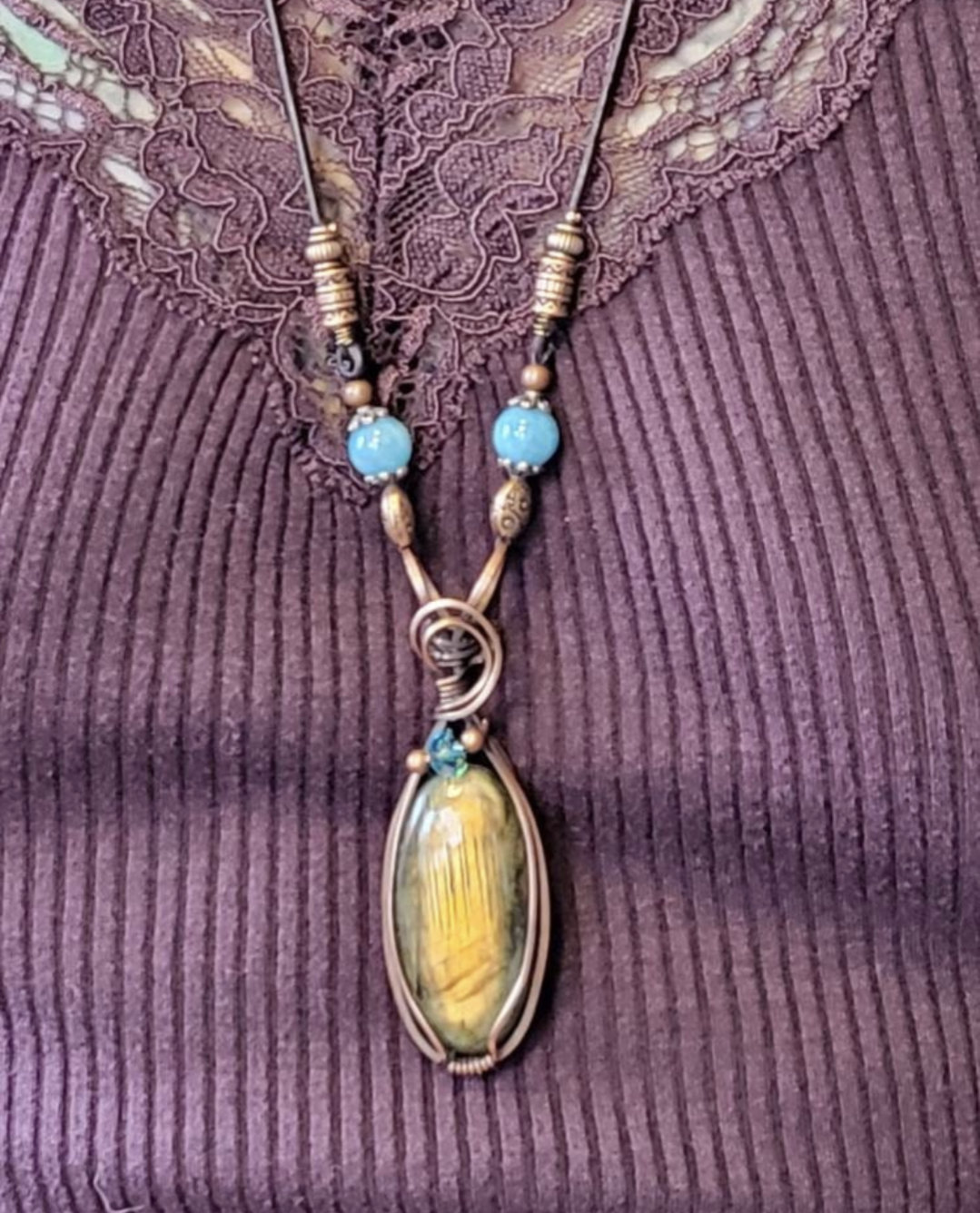 Labradorite pendant