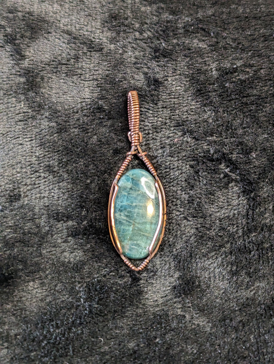 Apatite Pendant