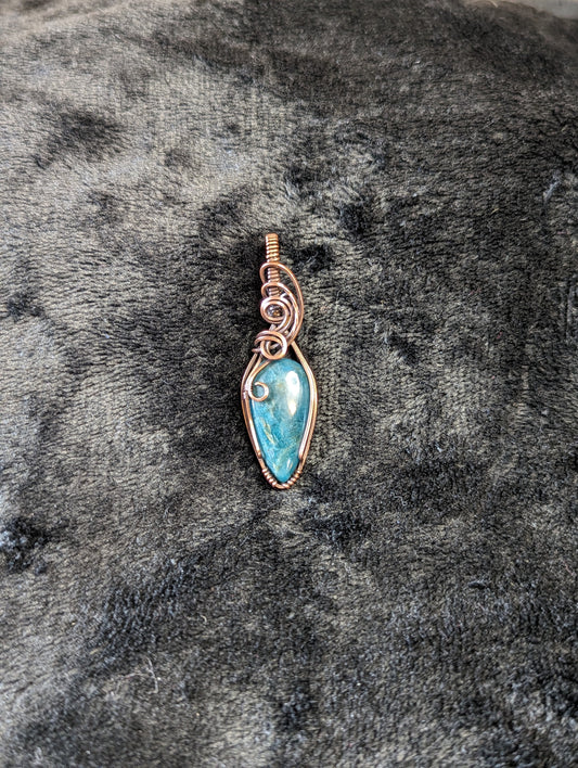 Apatite Pendant