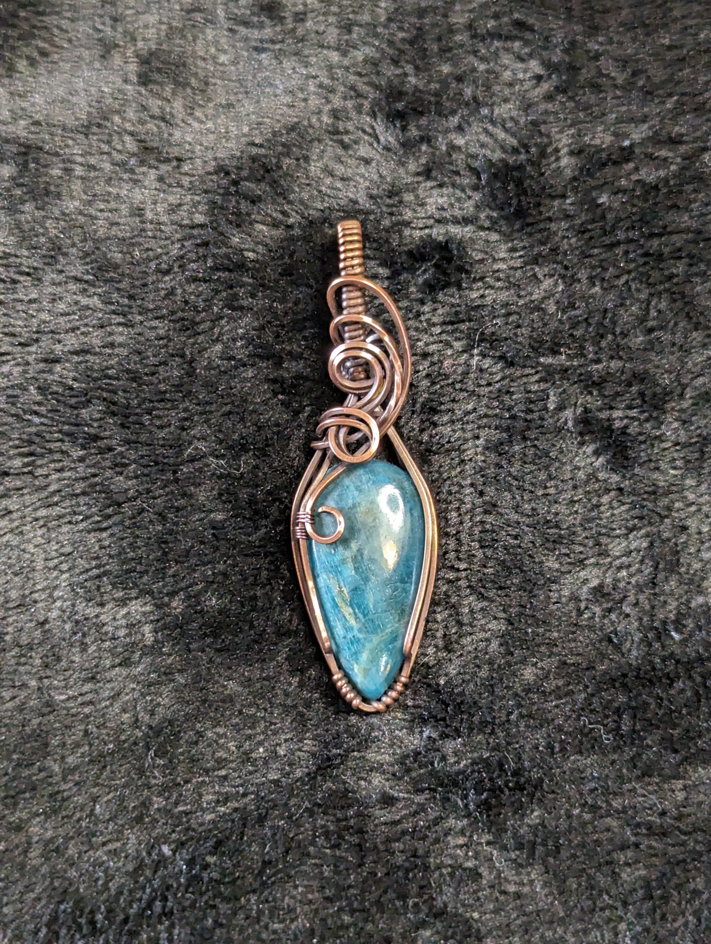 Apatite Pendant