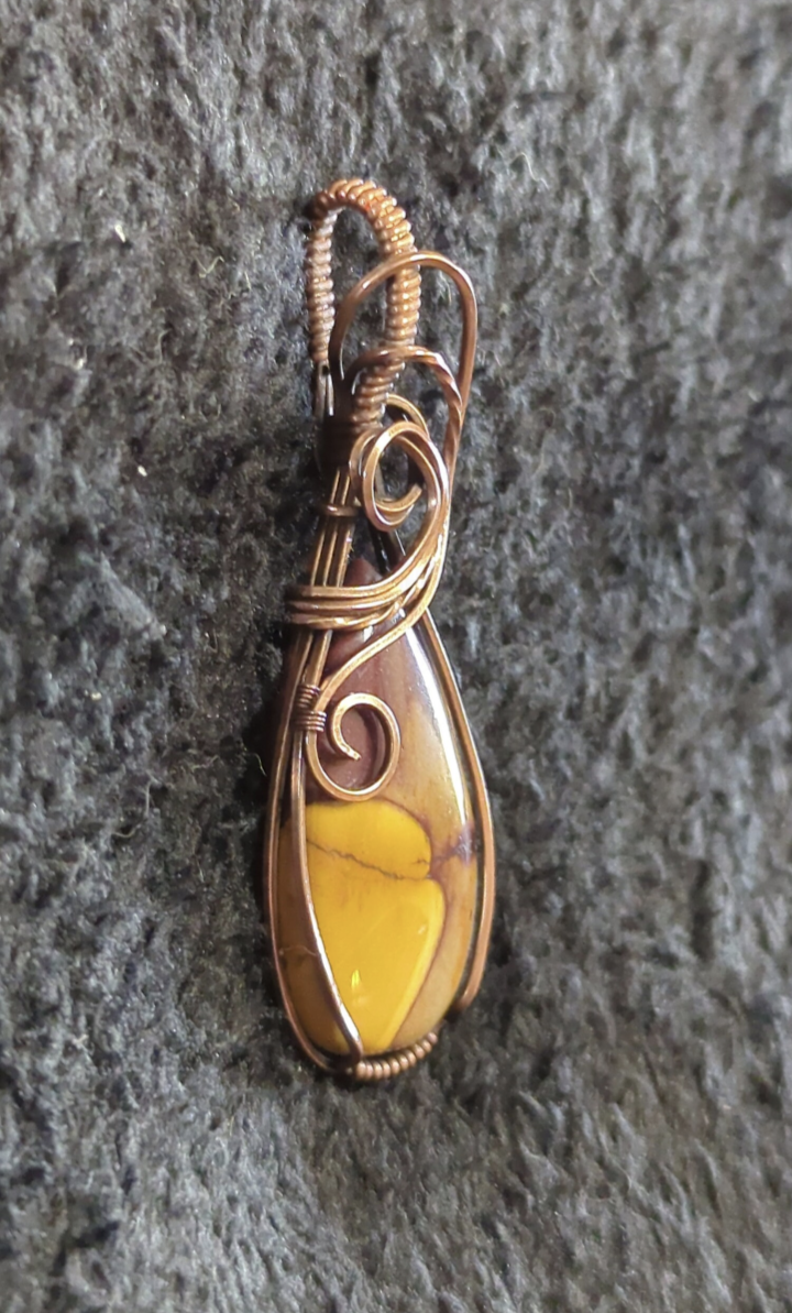 Mookaite Jasper gemstone pendant, set in antiqued copper.