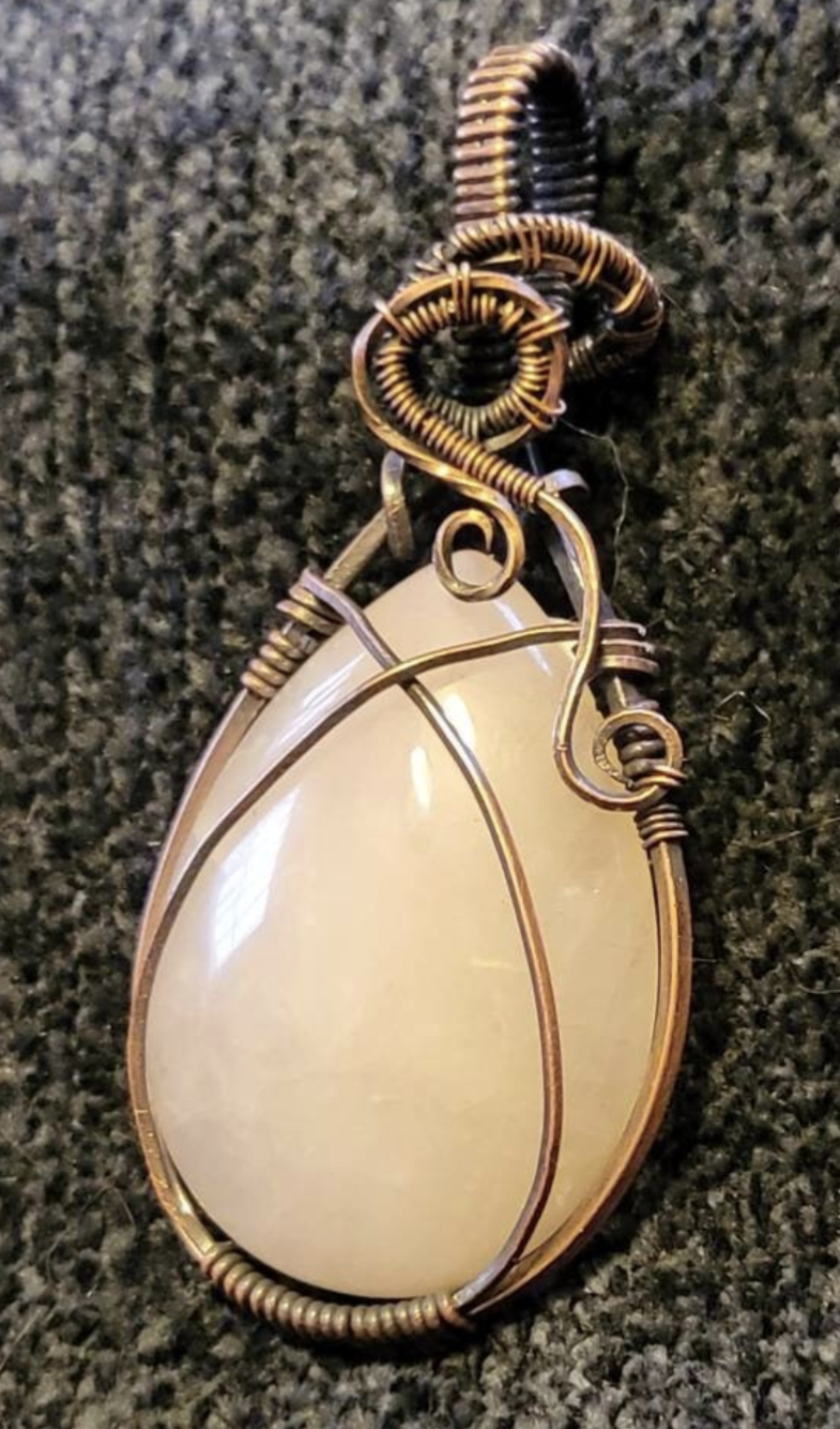 Rose quartz pendant